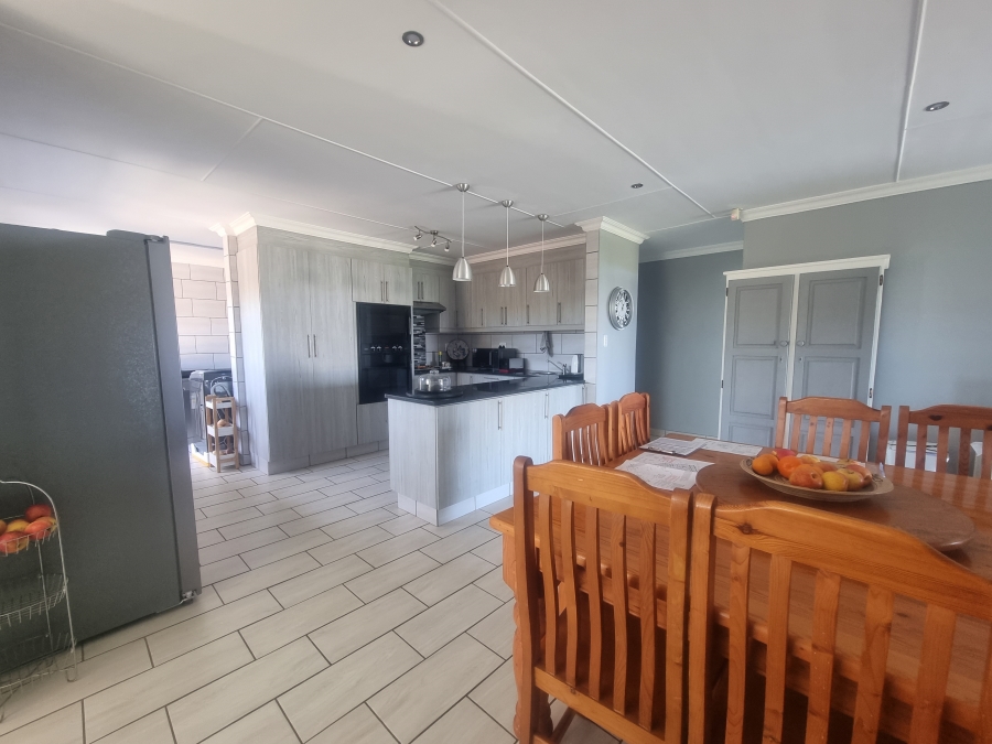 3 Bedroom Property for Sale in Dana Bay Western Cape